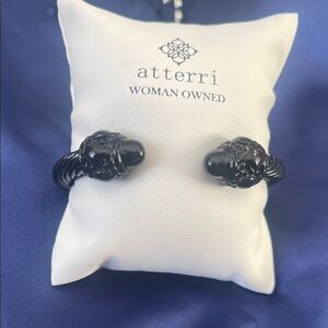 Atterri Black Lion Head Earrings